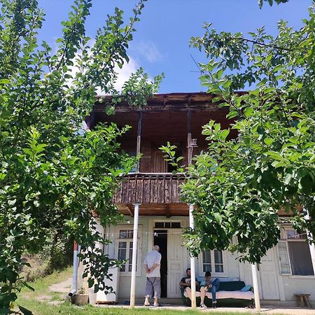 Racha Chogovadze'S Guest House Ambrolauri Exteriér fotografie